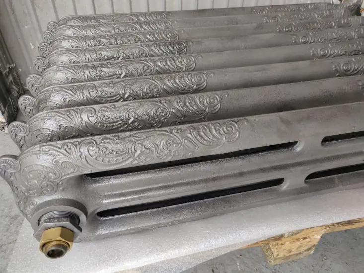 Radiateur rococo fonte - prêt à peindre